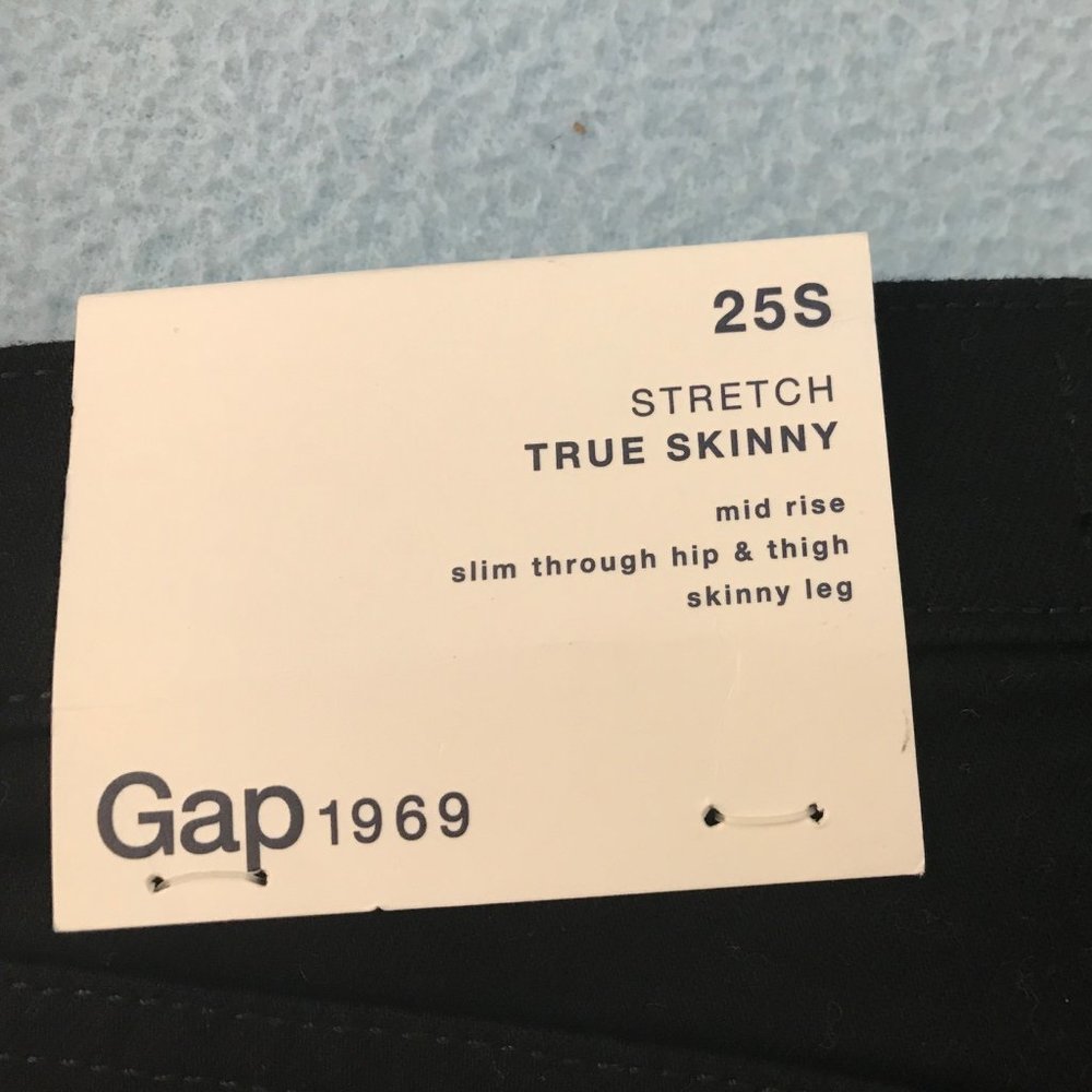 NWT GAP Mid Rise True Skinny Jeans Black size 25 Short - Picture 8 of 9